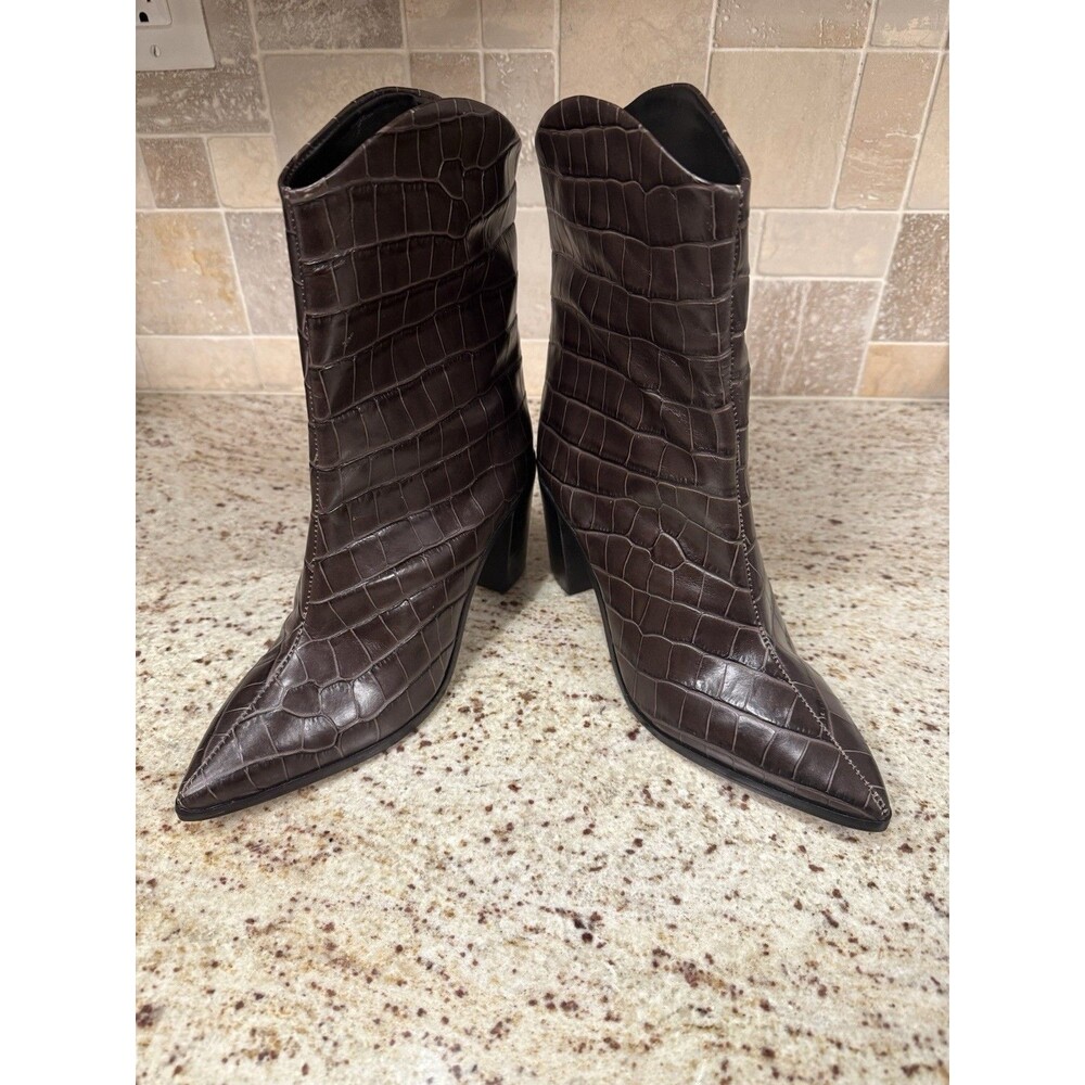 Schutz Vonna Bootie Crocco Umber Croc Embossed Leather Pull On Size 8